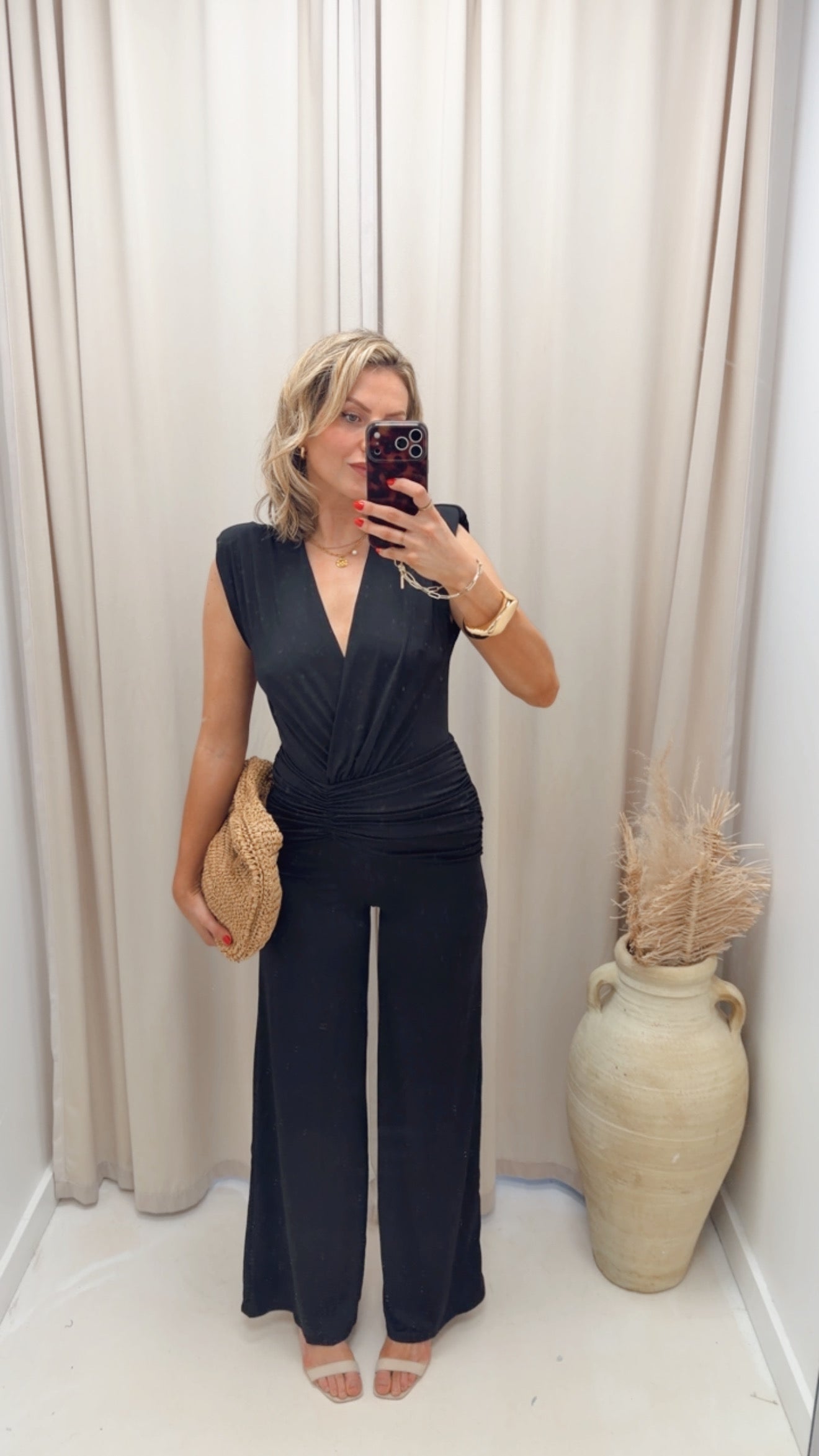 SLEEVELESS RUCHED JUMPSUIT (BLACK)