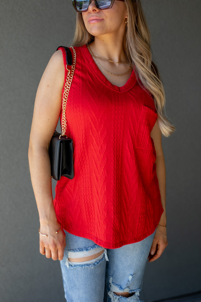 NEW TOVE SLEEVELESS TOP (RED)