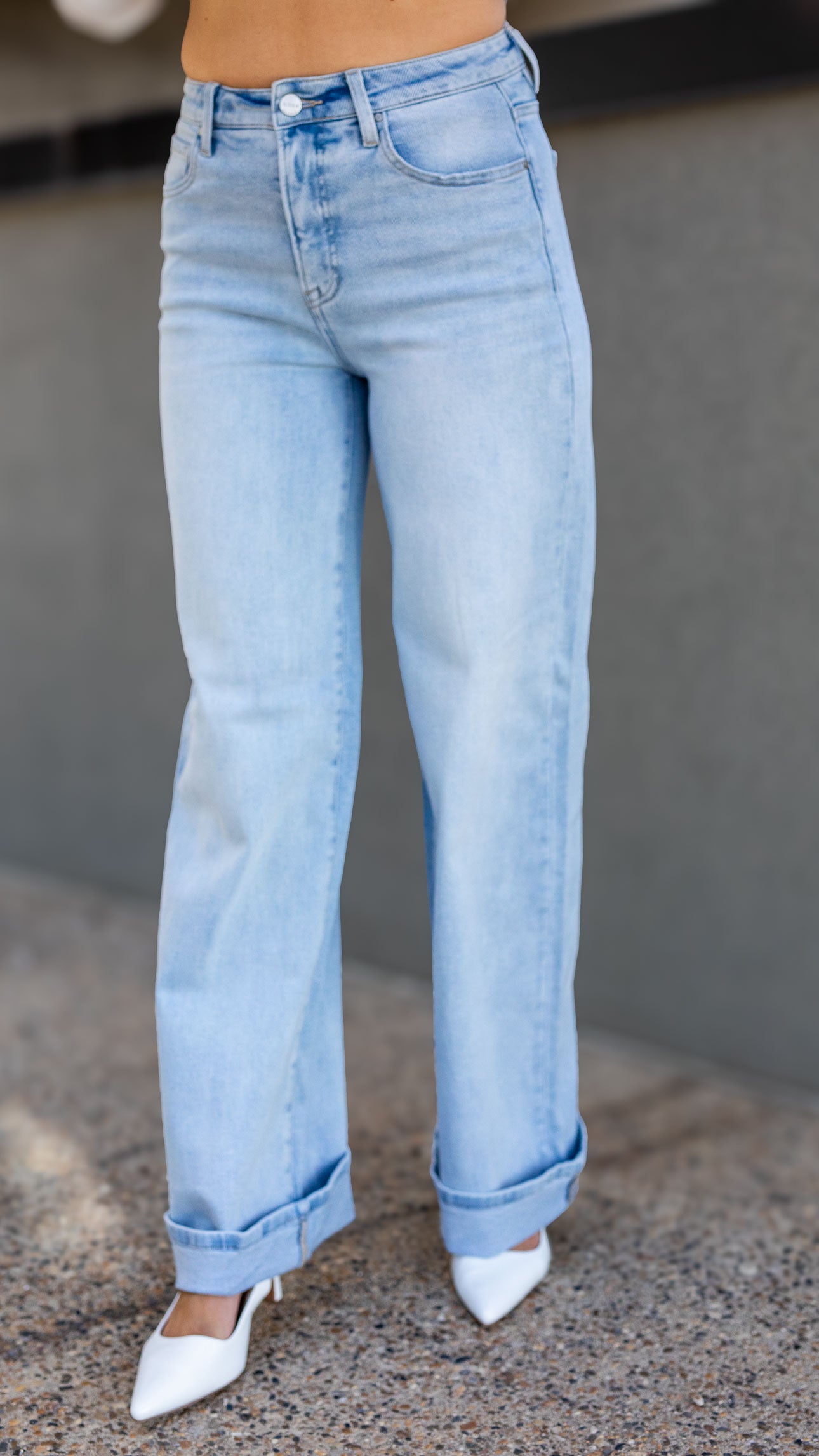 DAKOTA STRAIGHT JEAN