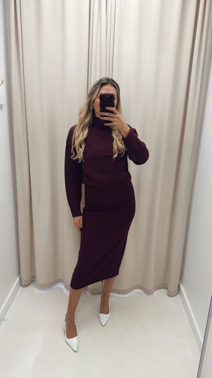 VALERI TWO PIECE SET (BURGUNDY)