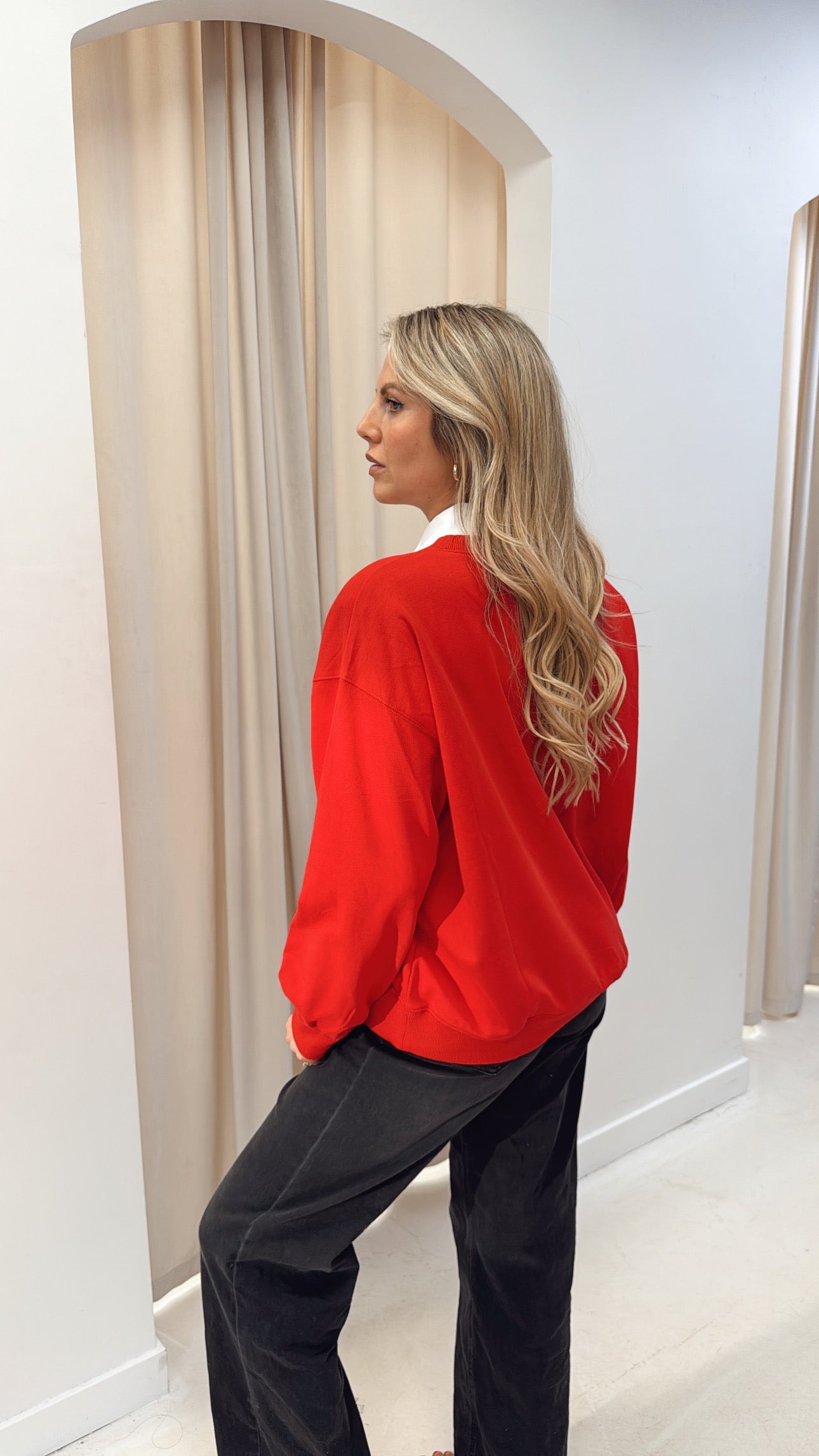 GD CREW NECK SWEATSHIRT (RED)