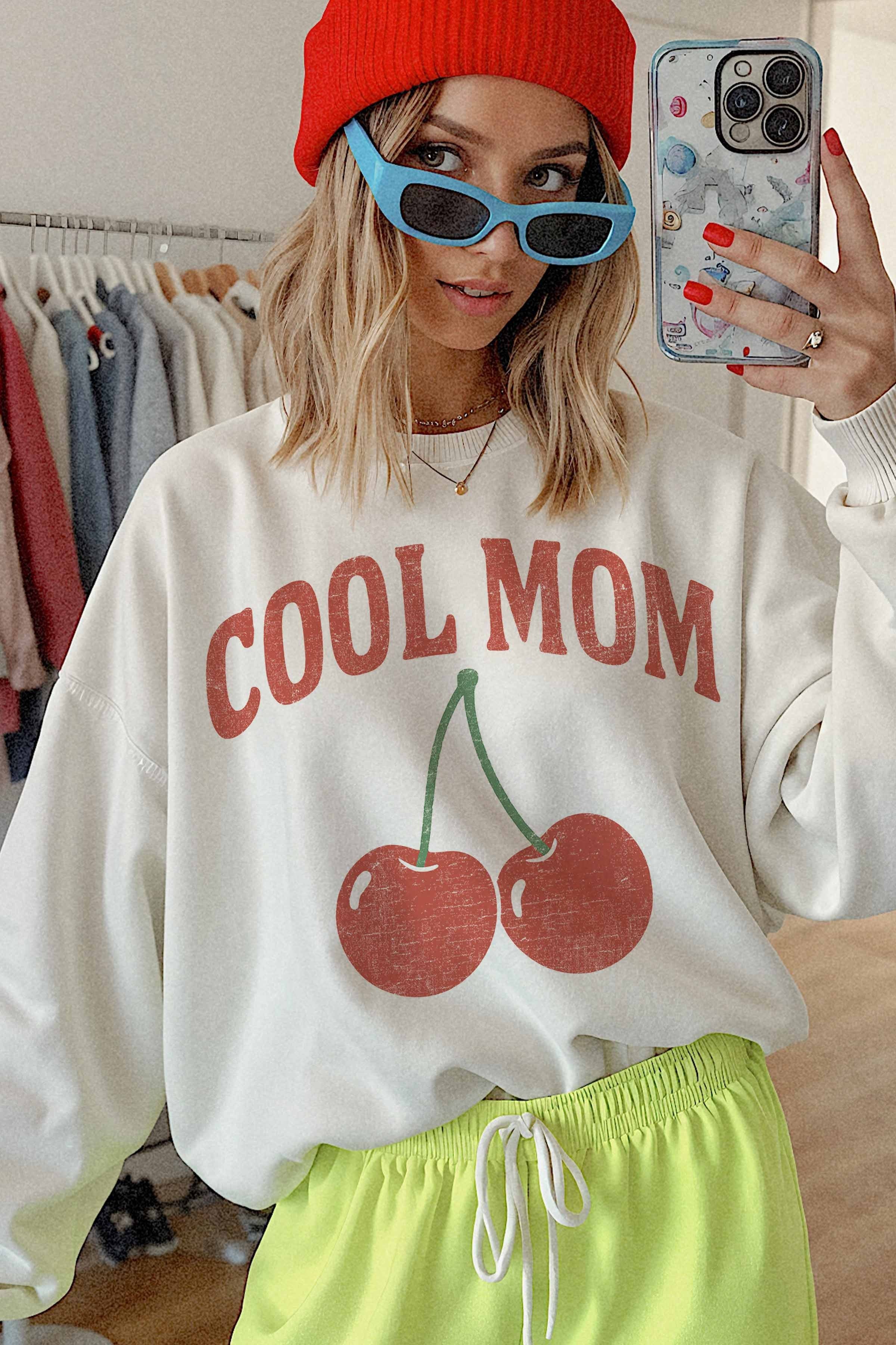 COOL MOM CHERRY SWEATSHIRT (LIGHT GREY)