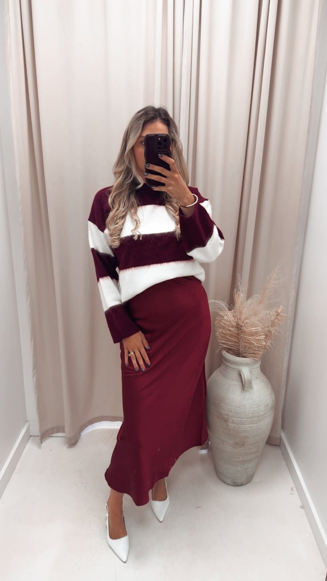 SATIN MAXI SKIRT (BURGUNDY)