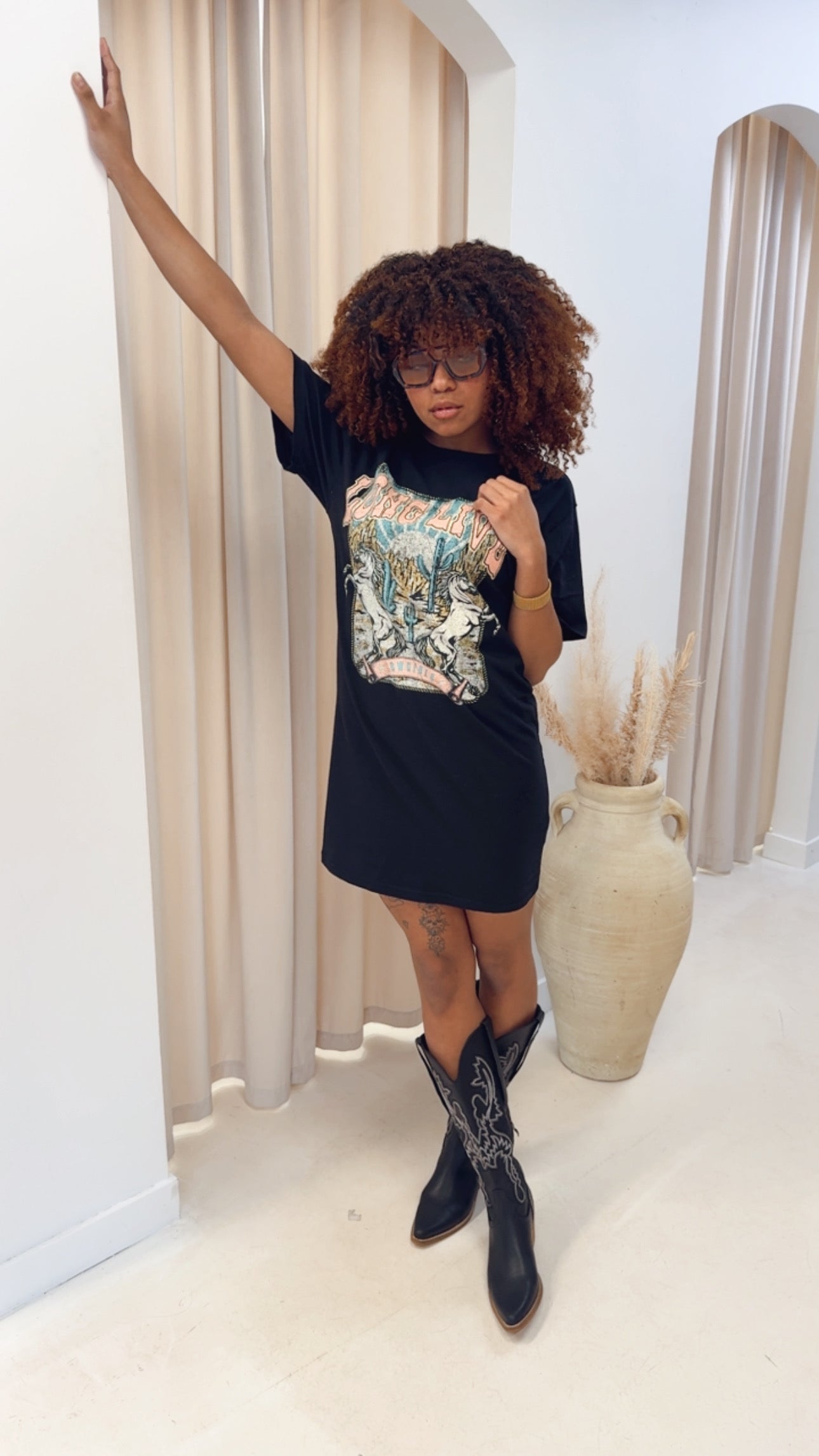 LONG LIVE COWGIRLS WESTERN GRAPHIC TUNIC TOP