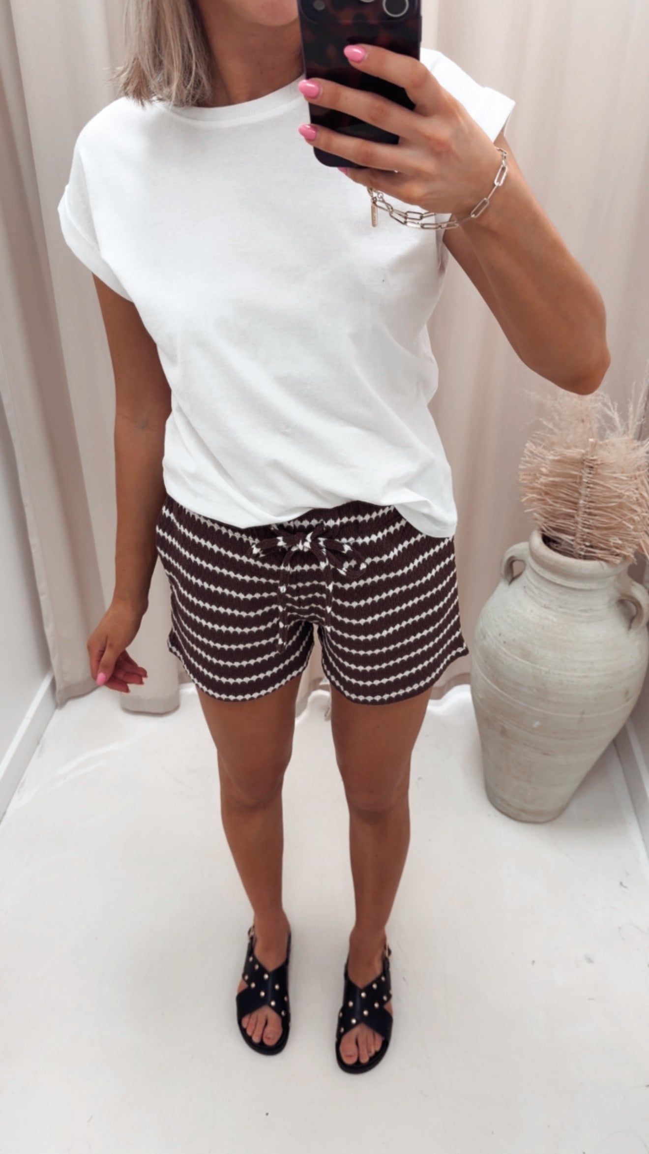 EVA CROCHET STRIPED SHORT | ONLY (BROWN)