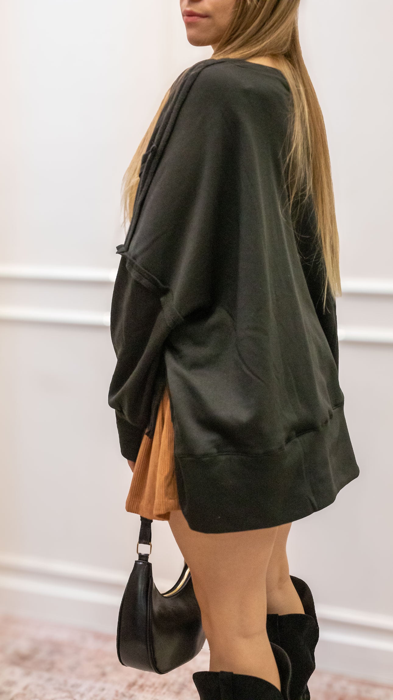 HOLLY JOLLY SWEATSHIRT (BLACK/RED PLAID)