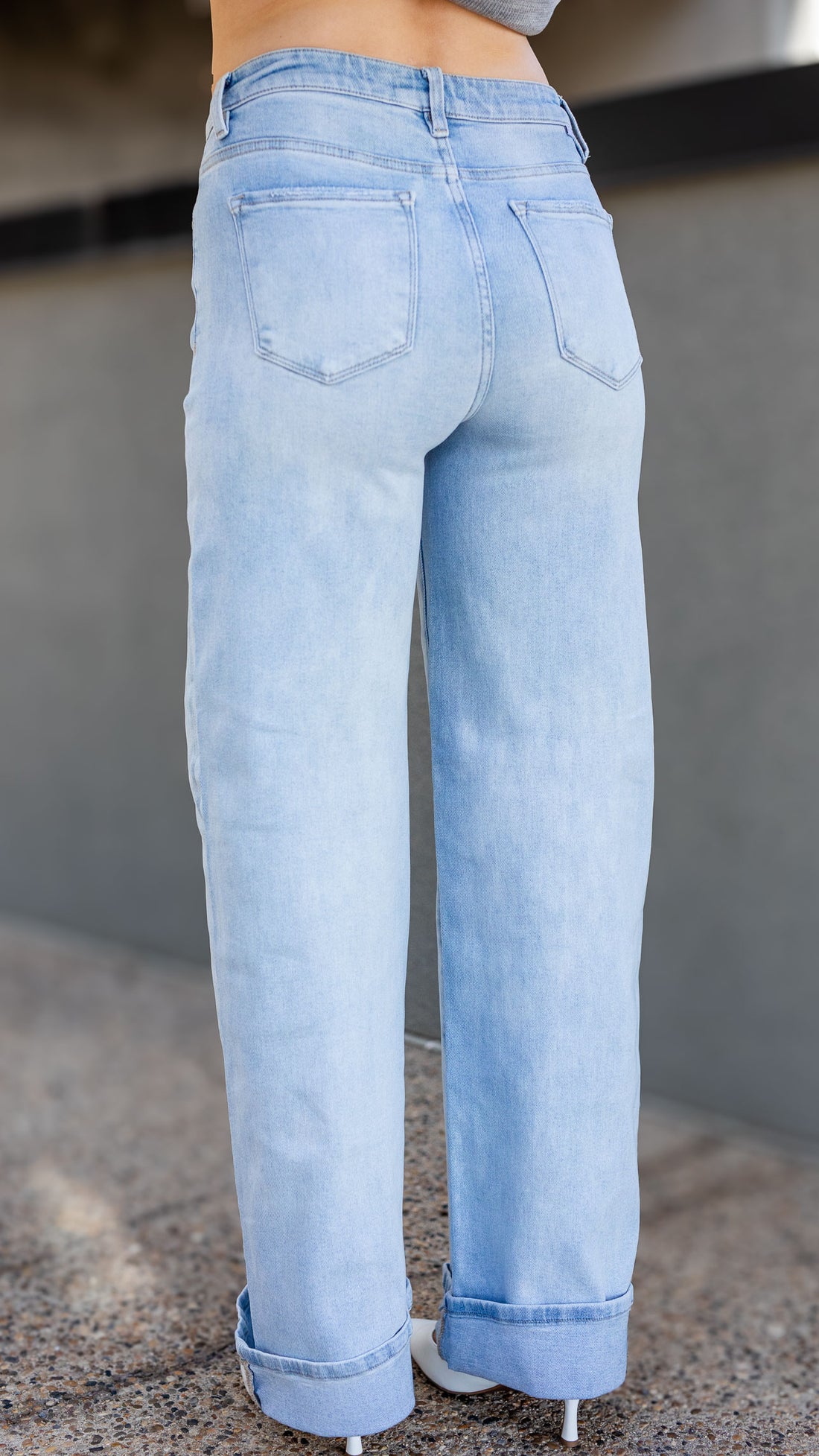 DAKOTA STRAIGHT JEAN