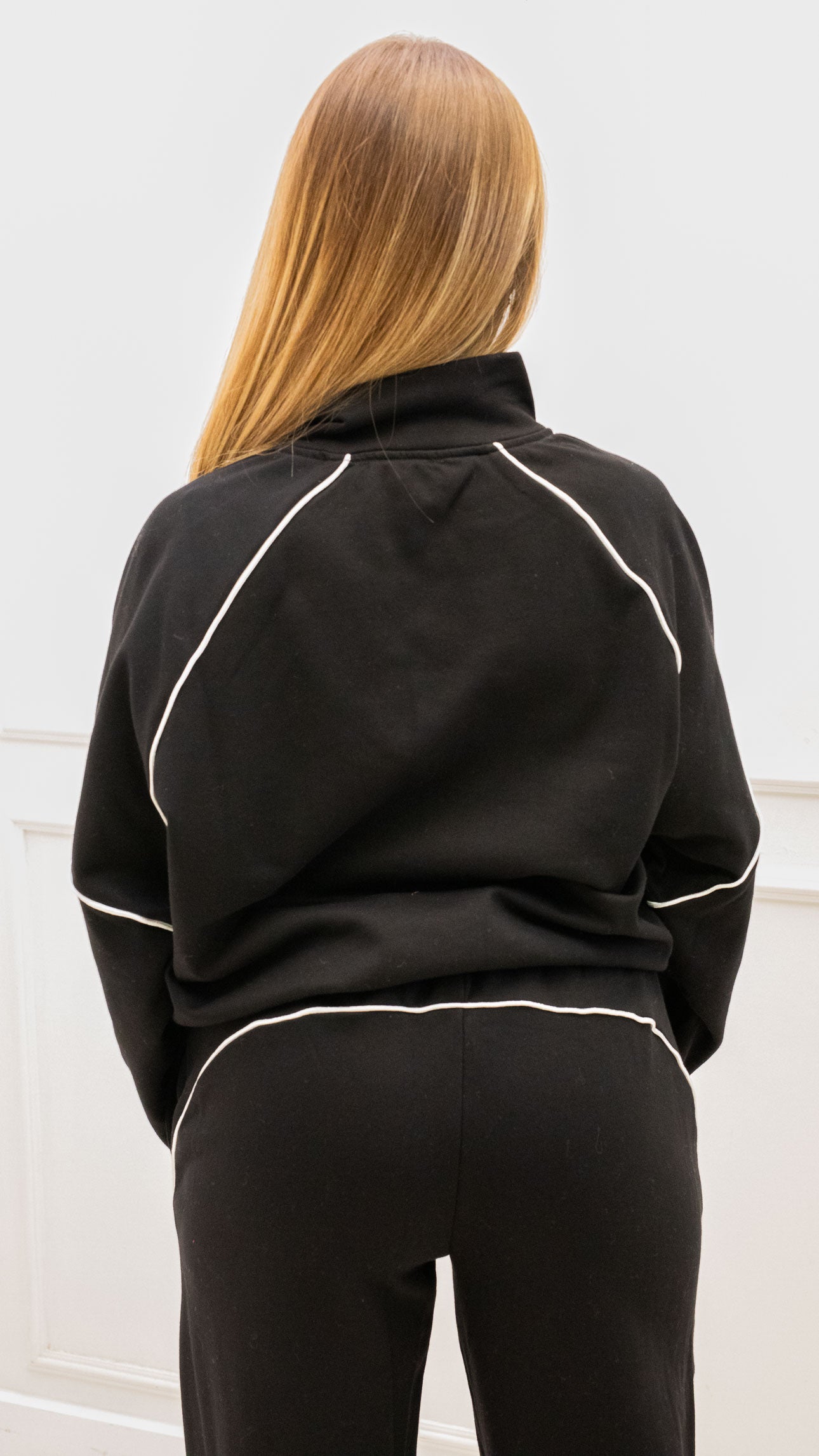 AINSLEY TERRY JOGGER SET (BLACK &amp; WHITE)