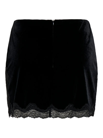EZZIA SHORT VELVET LACE SKIRT (BLACK) | ONLY