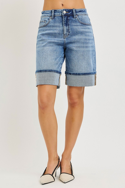CURVY SIZE HIGH RISE MID LENGTH CUFFED SHORTS