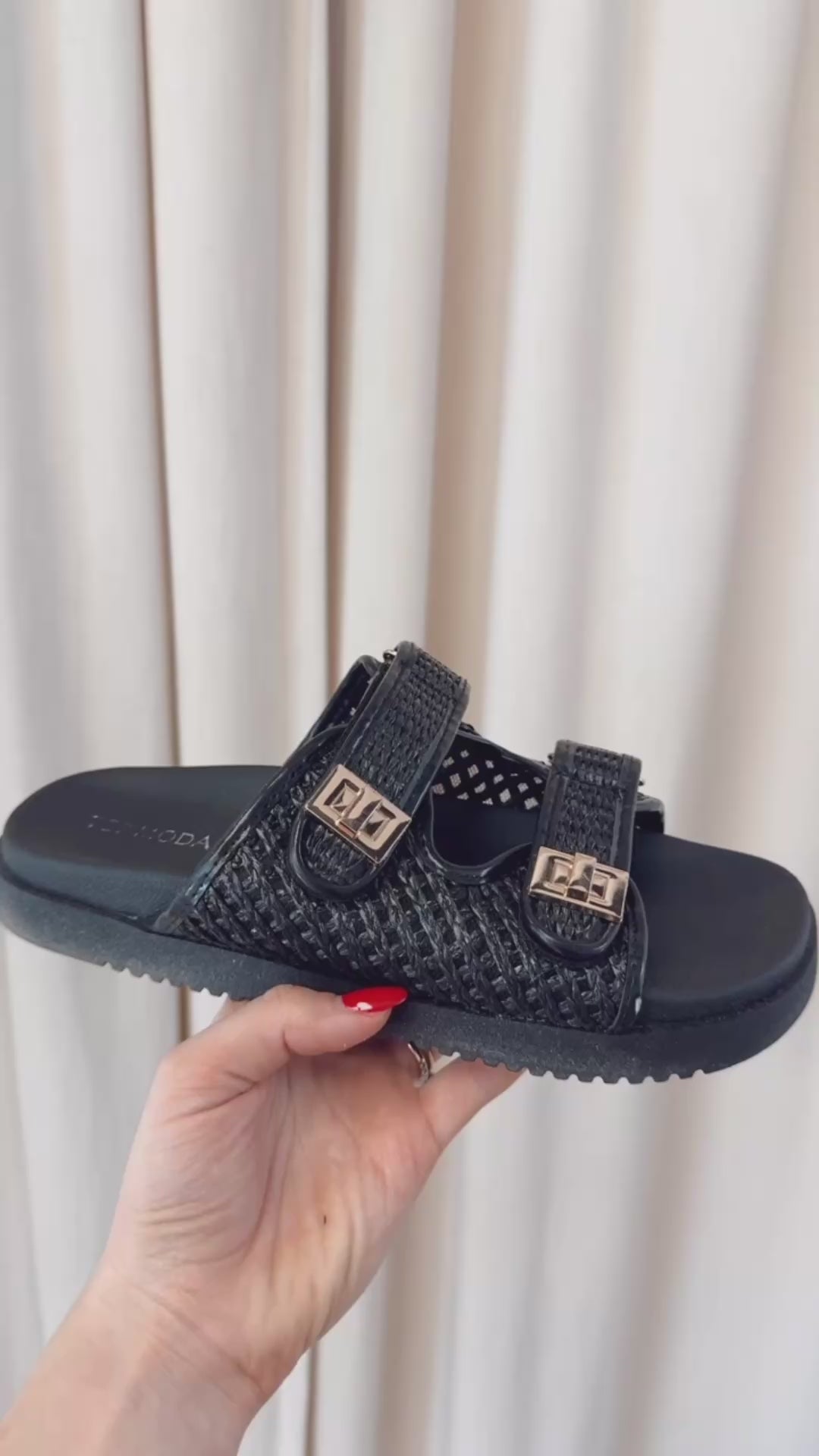 SOPHIE BLACK &amp; GOLD SANDAL (HOT RESTOCK)